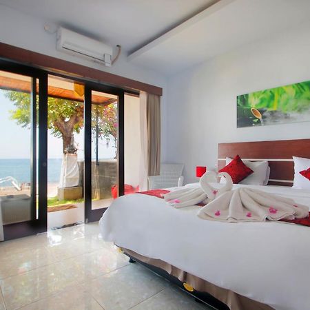 Valomia Beachfront Amed Esterno foto